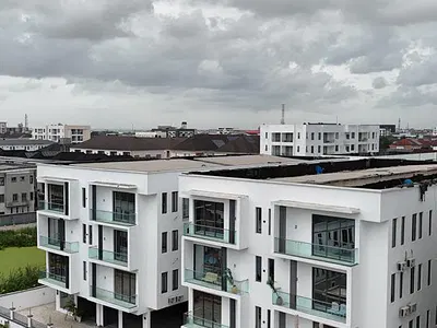 Fully Serviced 3 Bedroom Apartment with Pool & Gym — Lekki, Lagos