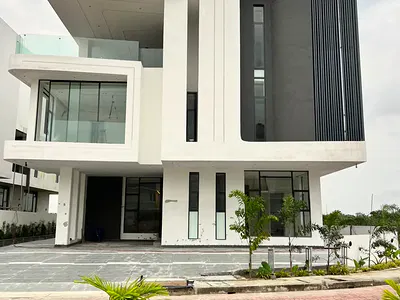 5 Bedroom Detached Duplex with Pool — Osapa, Lekki, Lagos