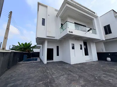 Sweet 5 Bedroom Fully Detached Duplex with a Swimming Pool — Lekki, Lagos