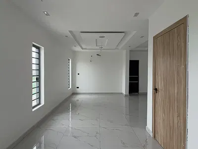 5 Bedroom Detached Duplex with Swimming Pool — Lekki, Lagos