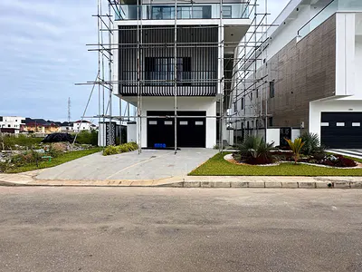 5 Bedroom Detached Duplex with BQ — Lekki, Lagos