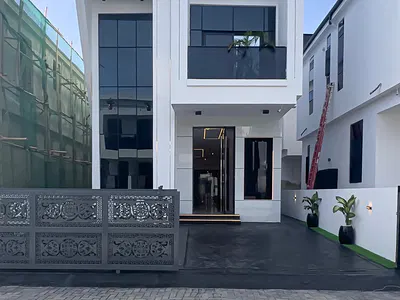 5 Bedroom Detached Duplex with BQ & Pool — Chevron Toll Gate, Lekki, Lagos