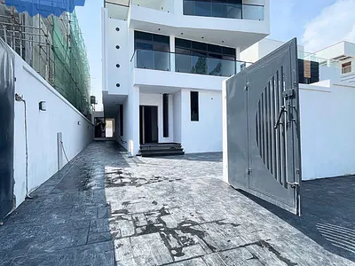 5 Bedroom Detached Duplex with BQ and Pool — Off Admiralty Way, Lekki Phase 1, Lekki, Lagos