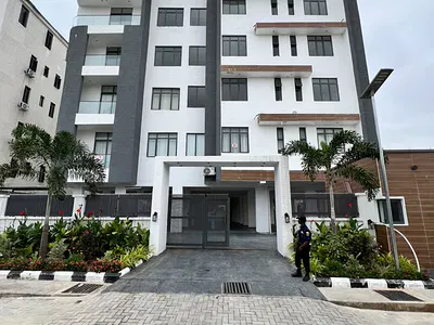 Newly Built 3 Bedroom Apartment with Elevator, Pool, Gym, BQ — Lekki, Lagos