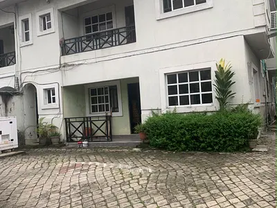 Luxury 3 Bedroom Apartment — 𝗔𝗱𝗺𝗶𝗿𝗮𝗹𝘁𝘆 𝗪𝗮𝘆, Lekki, Lagos