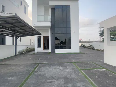 5 Bedroom Detached Duplex with Pool — Ajah, Lagos