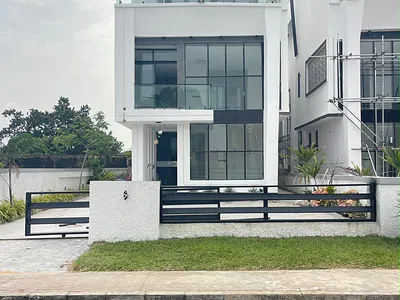 5 Bedroom Detached Duplex with Swimming Pool — Royal Garden Estate, Ajah, Lagos