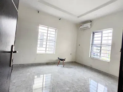 Standard Single Room in Duplex — Lekki, Lagos