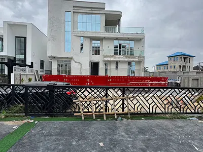 5 Bedroom Detached Duplex with Swimming Pool — Lekki, Lagos