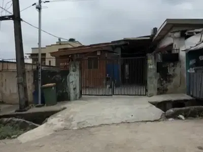Demolishable Bungalow on 500SQM Land — Ogudu, Lagos