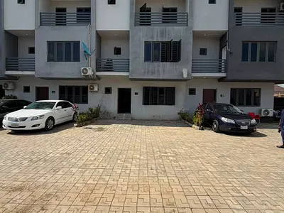 Tastefully Finished 4 Bedroom Terraced Duplex with BQ — Kado, Abuja