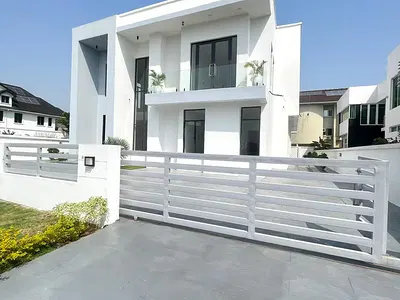 Beautifully Finished 5 Bedroom Detached Duplex with 2 BQS — Ajah, Lagos
