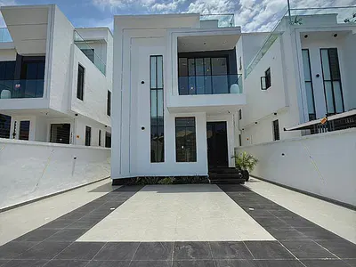 Superbly Finished 5 Bedroom Luxury Home with Cinema and Pool — Lekki Phase 1, Lekki, Lagos
