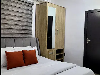 Modern Homely 1 Bedroom — Off Oduduwa Crescent, Ikeja GRA, Ikeja, Lagos