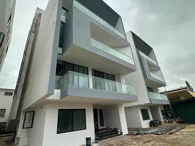 6 Bedroom Detached Duplex with Elevator — Ikoyi, Lagos