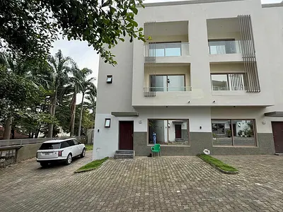 Luxurious 4 Bedroom Spacious Terrace Duplex, BQ, Corner Piece — Serene Neighborhood, Maitama District, Abuja
