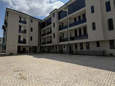 Luxury 3 Bedroom Spacious Apartment, Serene Neighborhood — Jahi, Abuja