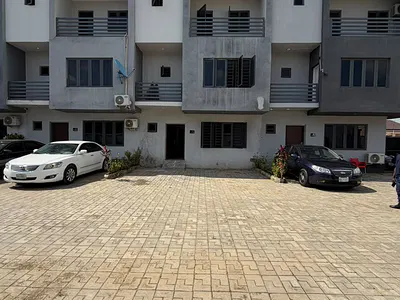 Brand New 4 Bedroom Spacious Terrace Duplex, BQ. Serene Neighborhood — Kado, Abuja