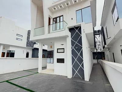 Exquisite 4 Bedroom Detached Duplex with BQ — Ikorodu, Lagos
