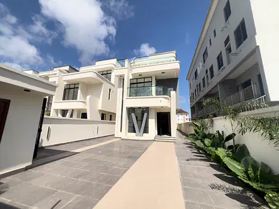 Luxury 5 Bedroom Smart Home Detached Duplex — Lekki, Lagos