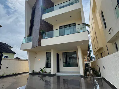 5 Bedroom Detached Duplex with BQ — Lekki, Lagos