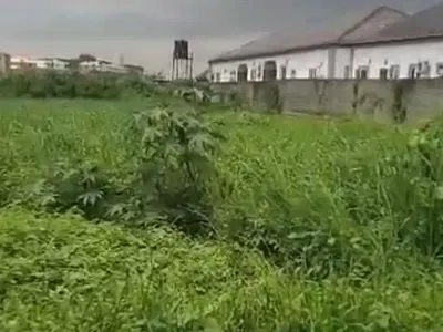 2000SQM Vacant Plot of Land — Akinwunmi Street, Mende, Maryland, Lagos