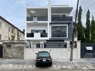 4 Bedroom Detached Duplex with Swimming Pool — Lekki, Lagos