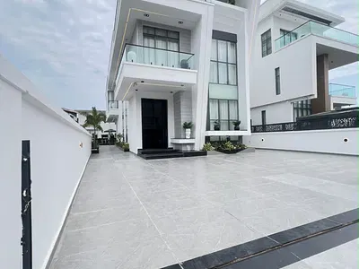 Luxury 5 Bedroom Fully Detached Duplex — Lekki, Lagos