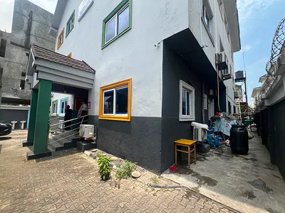 A 6 Bedroom House — Lekki, Lagos