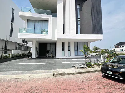 5 Bedroom Detached Duplex — Osapa London, Osapa, Lekki, Lagos