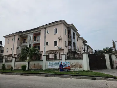 3 Bedroom Apartment with a BQ — Lekki Conservation Centre, Lekki, Lagos