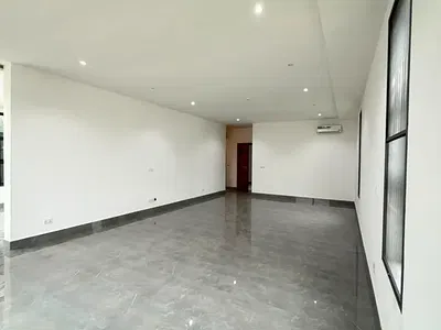 Luxury 4 Bedroom Detached Duplex with Excellent Facilities — Lekki, Lagos