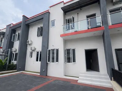 4 Bedroom Terrace Duplex @riverpark Estate Lugbe — Cluster 5, Lugbe District, Abuja