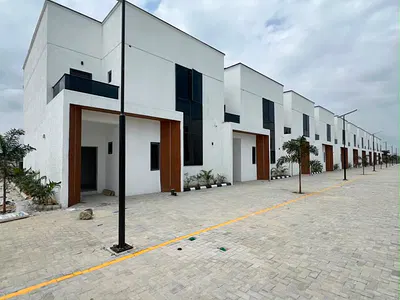 Spacious Lovely Brand New3 Bed Terrace Duplex with a BQ — Ajah, Lagos
