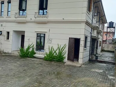 Luxury 6 Bedroom Block of Flats — Lekki, Lagos