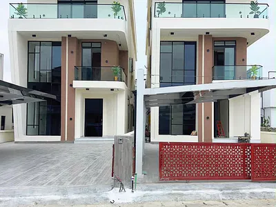 5 Bedroom Detached Duplex with Pool — Lekki, Lagos