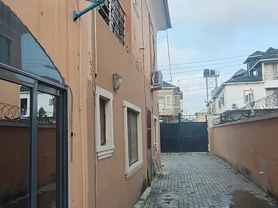 Spacious Mini Flat Downstairs — Lekki, Lagos