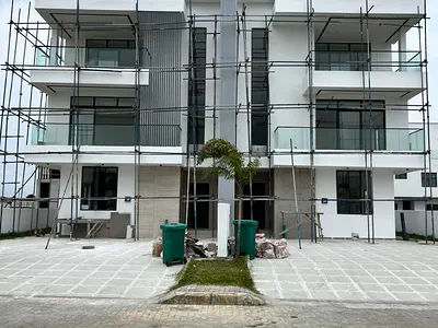 6 Bedroom House with Pool and Gym — Ikate, Lekki, Lagos