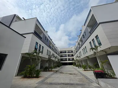 Luxury 4 Bedroom Terrace Duplex with BQ, Elevator, Gym, Swimming Pool — Ikoyi, Lagos