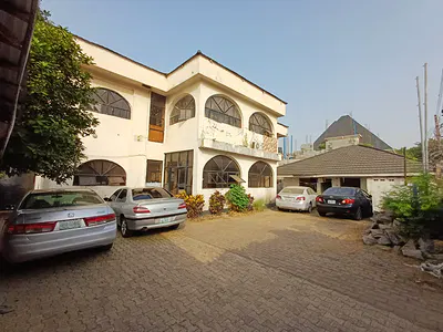 18 Rooms Guest House / Hotel in a Prime Location — Zone 2, Wuse, Abuja