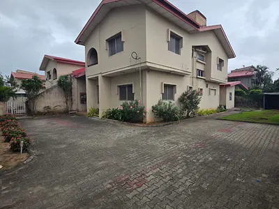 Standard 5-Bedroom Detached House with Two Room BQ — Lekki, Lagos