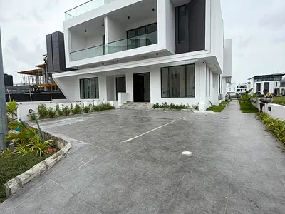 5 Bedroom Fully Detached Duplex — Lekki, Lagos