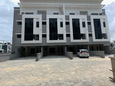 Spacious 3bedroom Penthouse — Lekki, Lagos