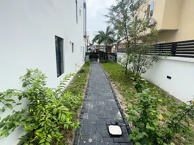 5 Bedroom Detached Duplex with BQ — Lekki, Lagos