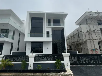 5bed with Pool, Rooftop Terrace, Gym, Cinema and BQ — Lekky County Homes, Ikota, Lekki, Lagos