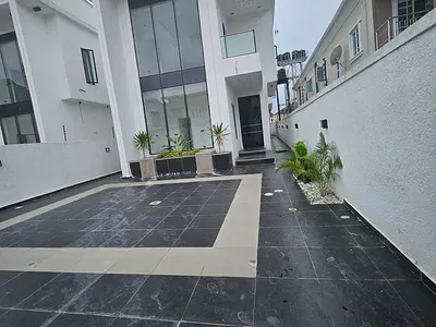 5 Bedroom Fully Detached House — Ikota, Lekki, Lagos