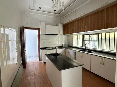 Luxury 5 Bedroom Fully Detached Duplex with Excellent Facilities — Lekki, Lagos