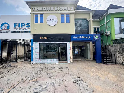 3 Bedroom Apartment as Commercial Space — Lekki Phase 1, Lekki, Lagos