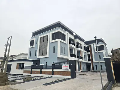 2 Bedroom Flat in Serviced Estate — Off Abraham Adesanya Way, Lekki Peninsula Scheme 2, Lekki, Lagos