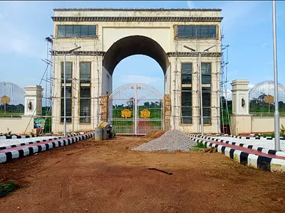 Adron Buckingham Park and Gardens Land — Around Aisu Ede, 5 Mins to Owode Ede, 10 Mins to Secretariat Abeere, Ede South, Osun